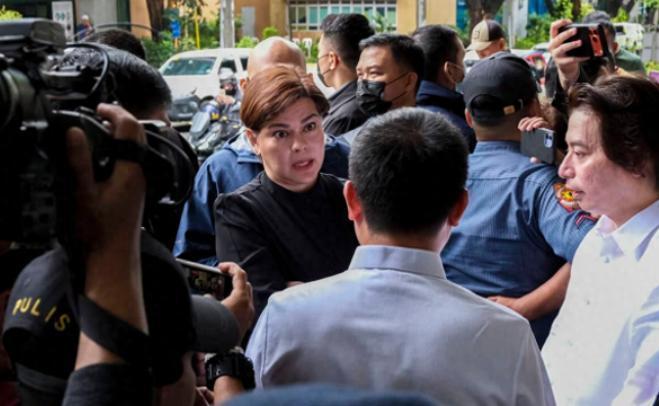 怕重蹈老杜覆辙，莎拉扛不住压力选择自首：不到场或许会遭小马灭口
 
据路透社9月