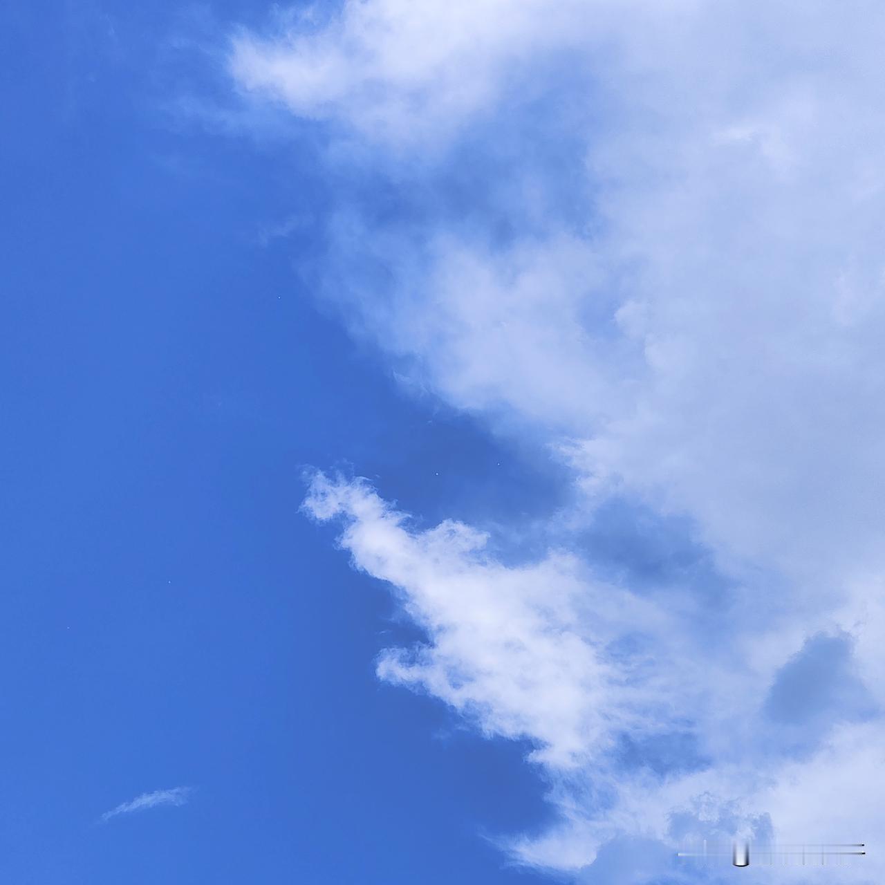 已经退休的人员等长假过后再出行，那时，不仅景点人会少一些，更重要的是，国家出台了