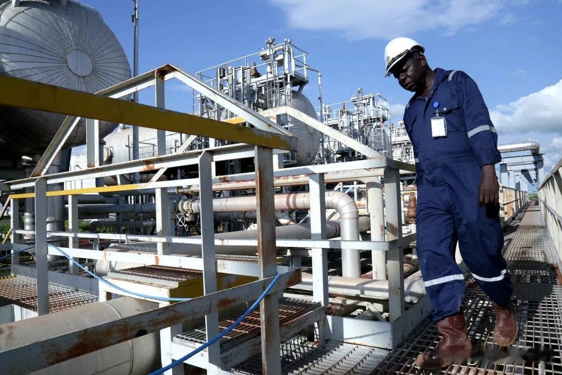 苏丹的RSF部队今天说，把边境的黑格利格油田占了——这油田是南苏丹原油的“加工厂