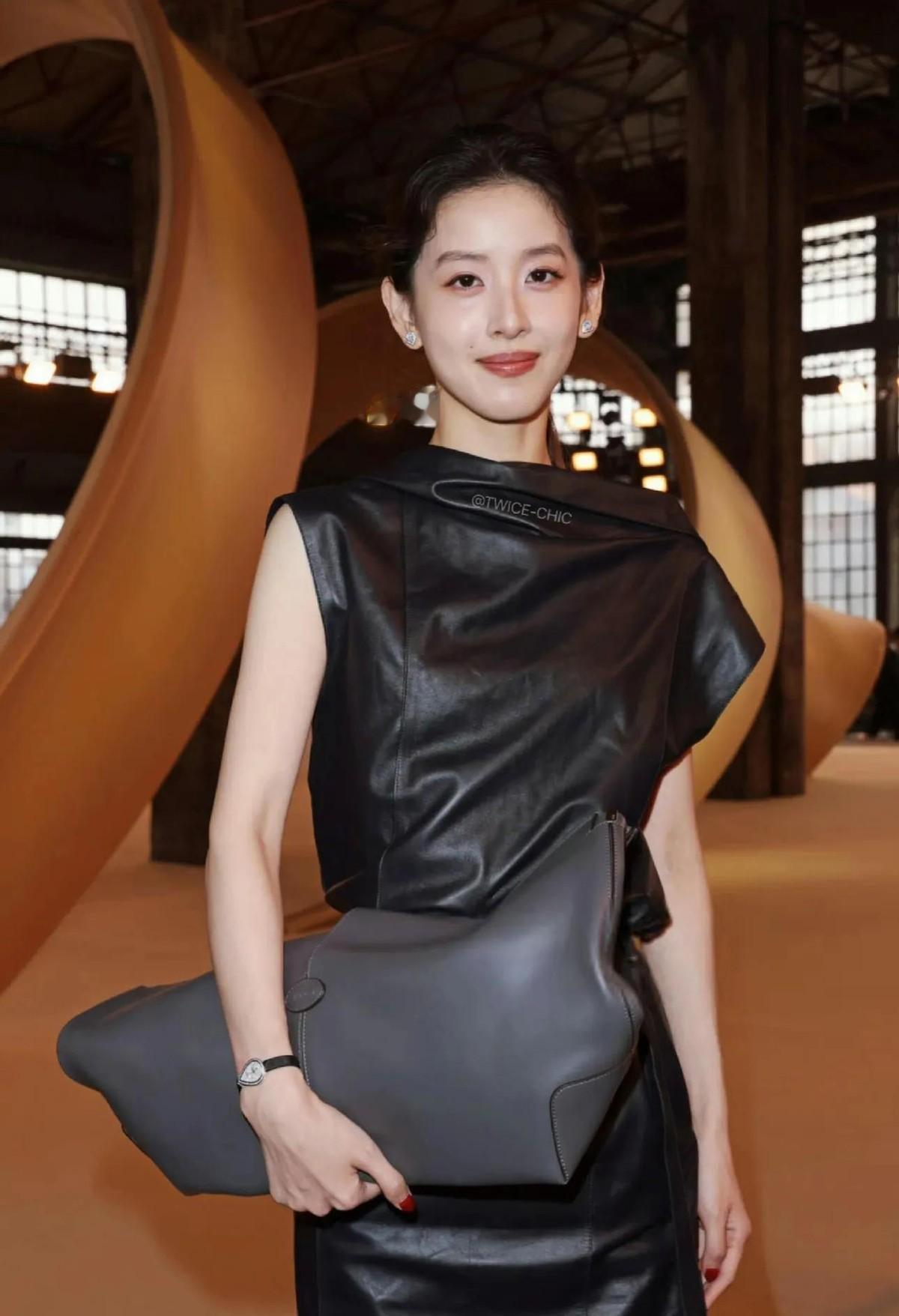 刘强东确实没有说谎。说实话，我个人对刘夫人的美并没有特别的感觉。不过，浏览了评论