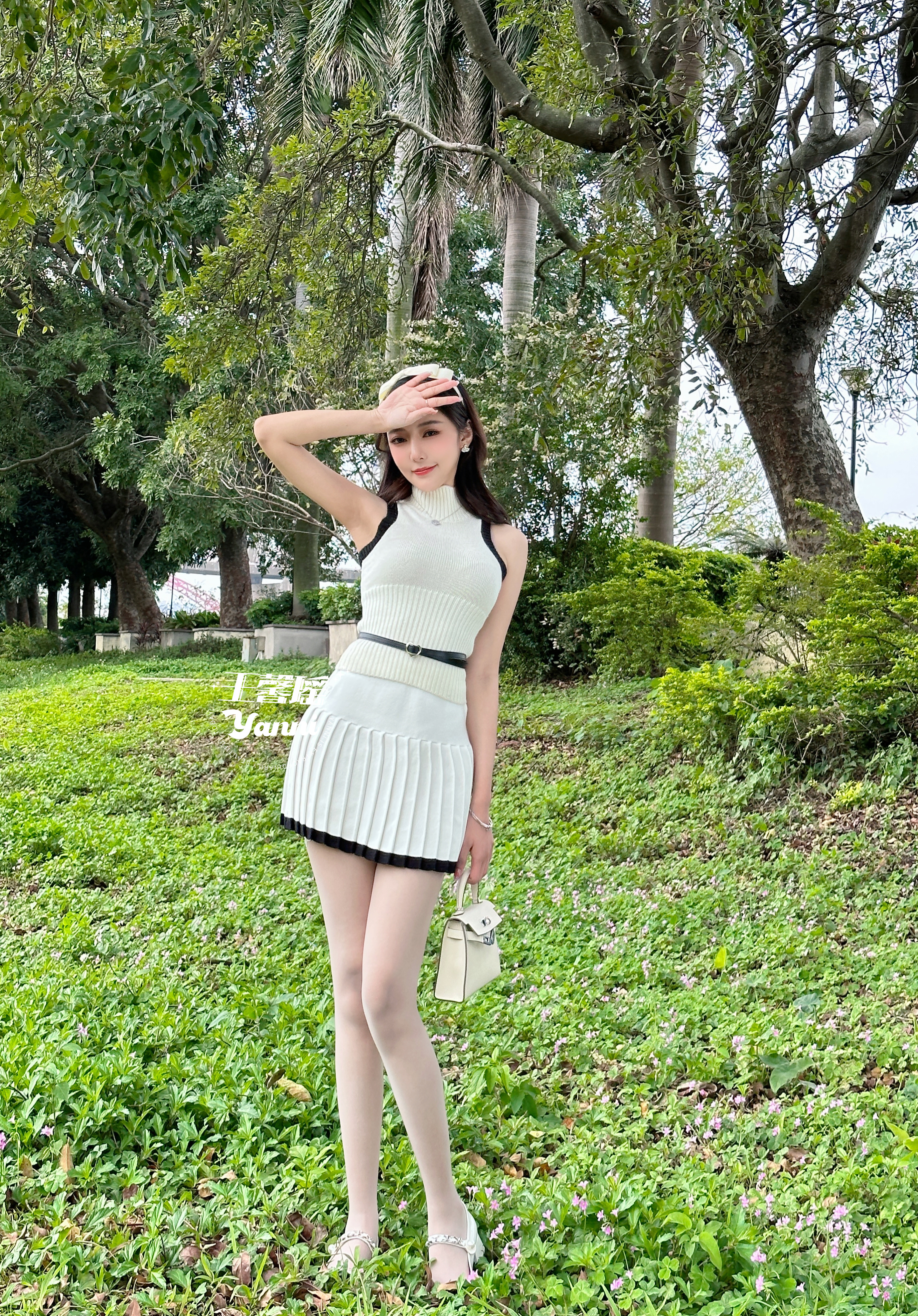 #热门美女##瑶瑶花絮# -谢谢你的预览 我确实拿得出手 ​​​