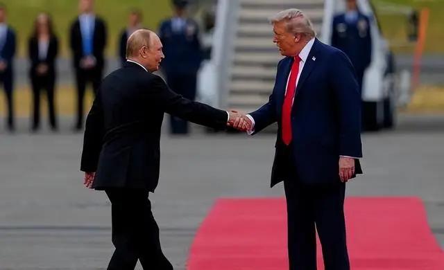 普京被美国邀请加入和平委员会！当地时间1月19日，俄罗斯总统新闻秘书佩斯科夫证实