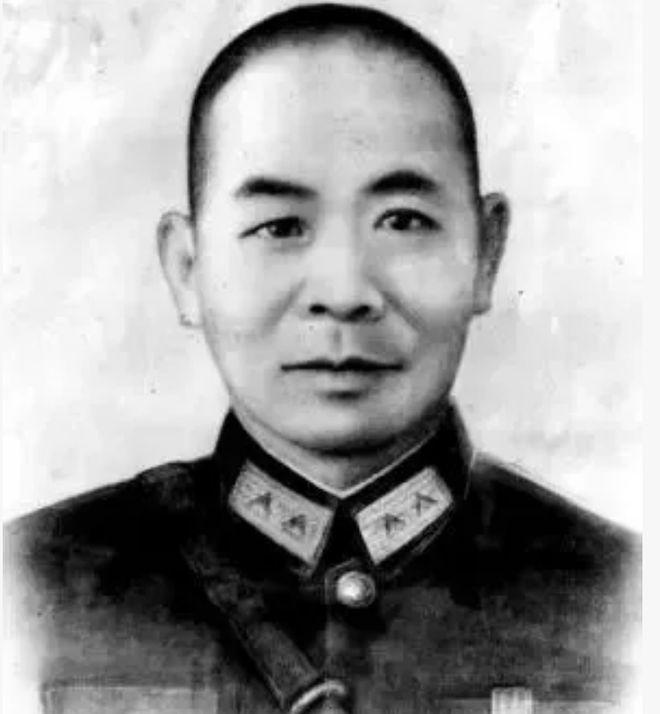 在吴石将军的事情上，有人贬周扬陈，这是不客观的。

吴石那事，岛上气氛不对，外面