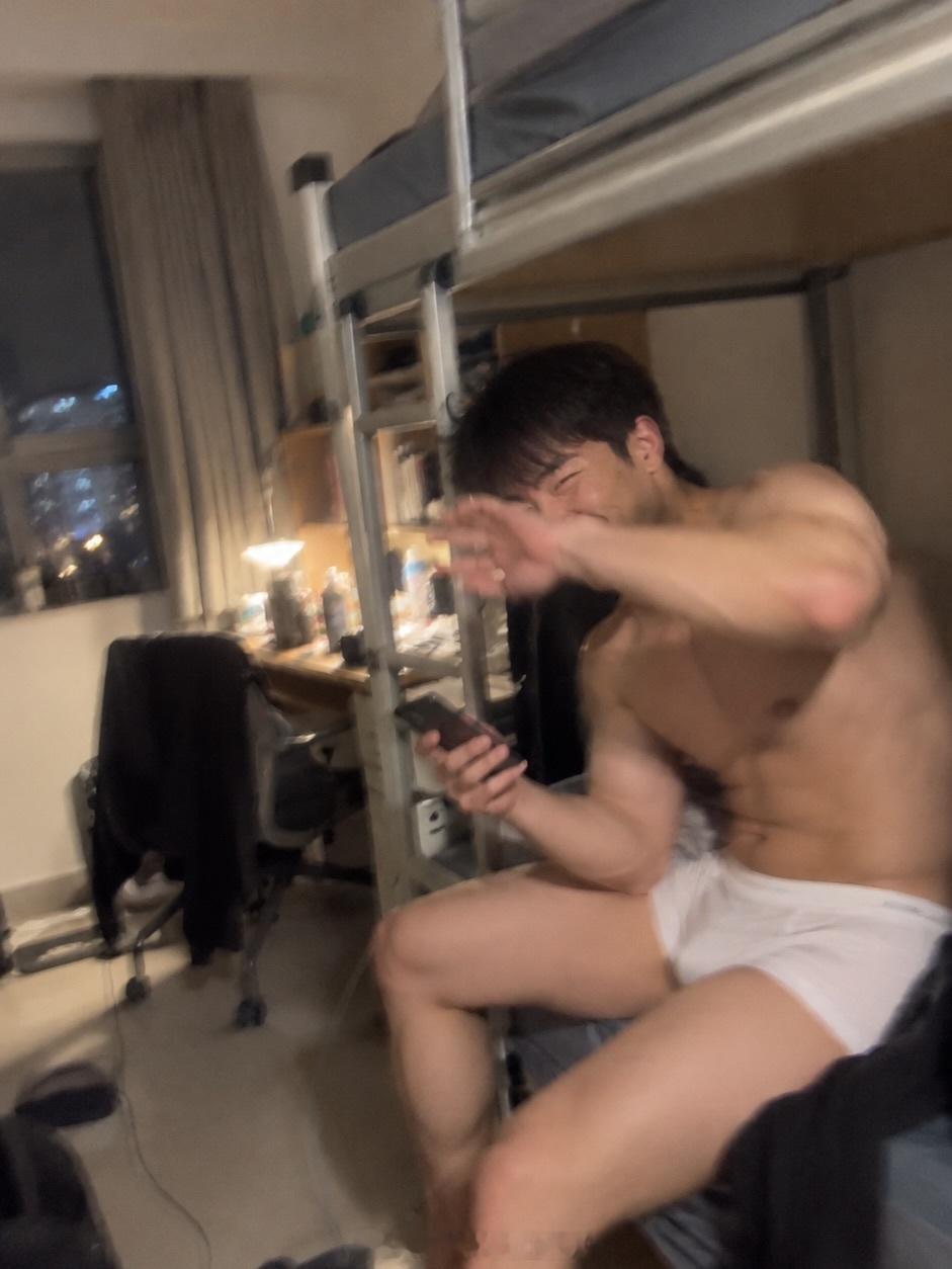 谁的室友 ​​​
