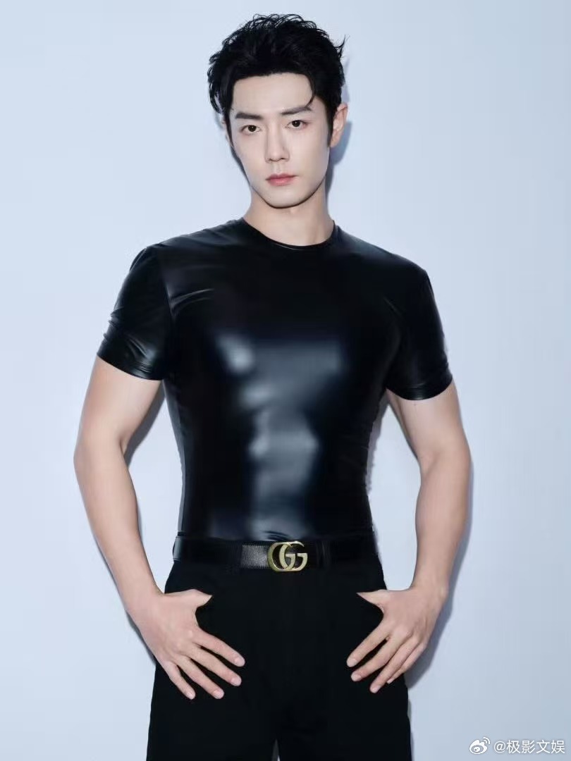 肖战古驰全球首穿肖战全球首穿gucci肖战古驰全球首穿，厉害，好好好 