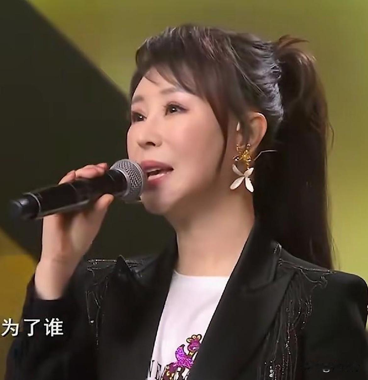 祖海，1976年生于安徽蚌埠，著名女高音歌唱家，师从金铁霖教授，国家一级演员，曾