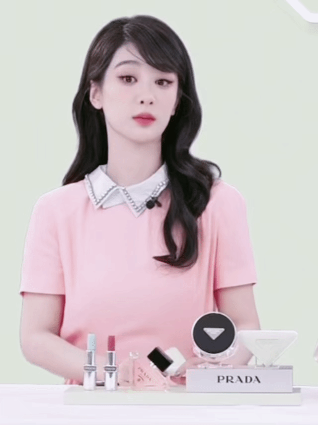 杨紫直播造型杨紫今天直播造型粉粉嫩嫩的 ​​​