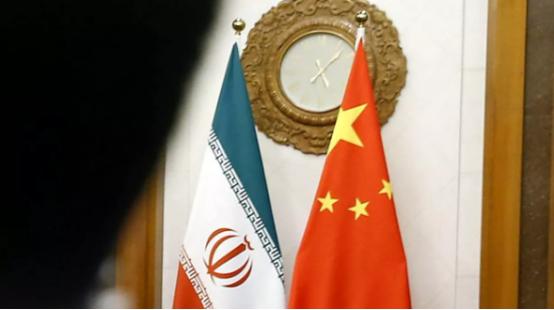 伊朗新上任的强硬派大佬，屁股还没坐热就第一时间找上中国大使！
反复强调咱们之间还