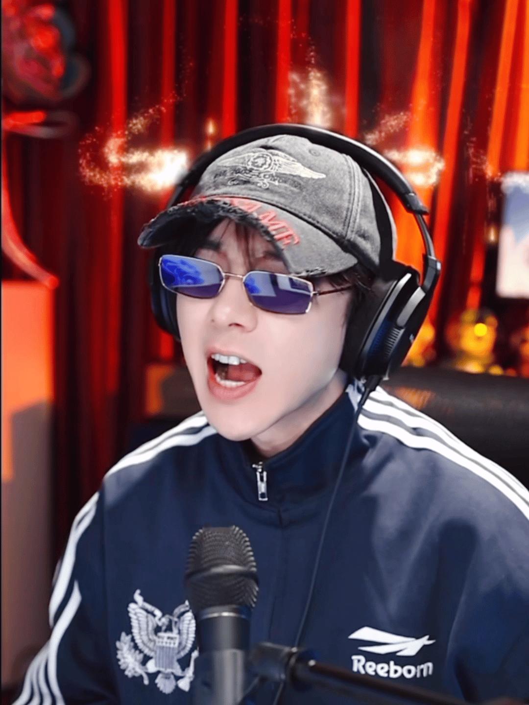 刘宇宁就非得直播唠嗑吗，不直播能咋？ 