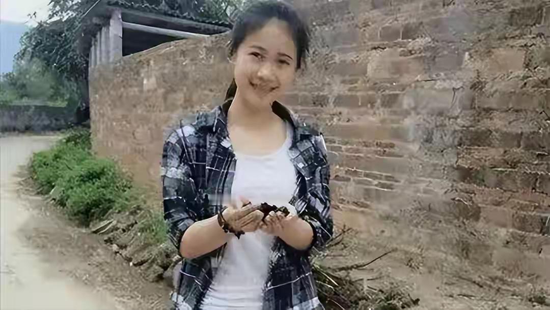 7年前，那个被丈夫喂到330斤，沦为赚钱工具的校花，现在咋样了？

7年前，她还