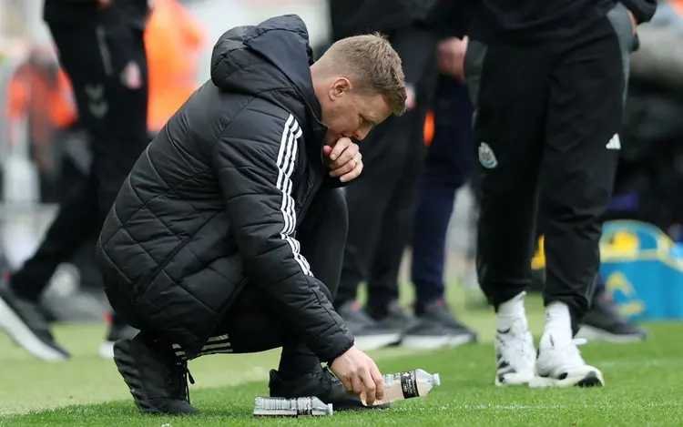 纽卡跟队：埃迪-豪陷入了严峻的帅位危机，他可能赛季后走人北京时间3月23日，来自