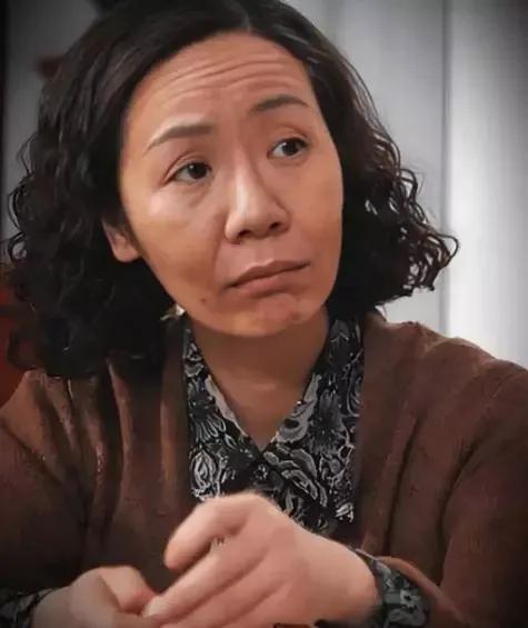 哇！这位“最丑女演员”杨青太牛了！

从小是个演员梦，可长得不美，好多人都说她不