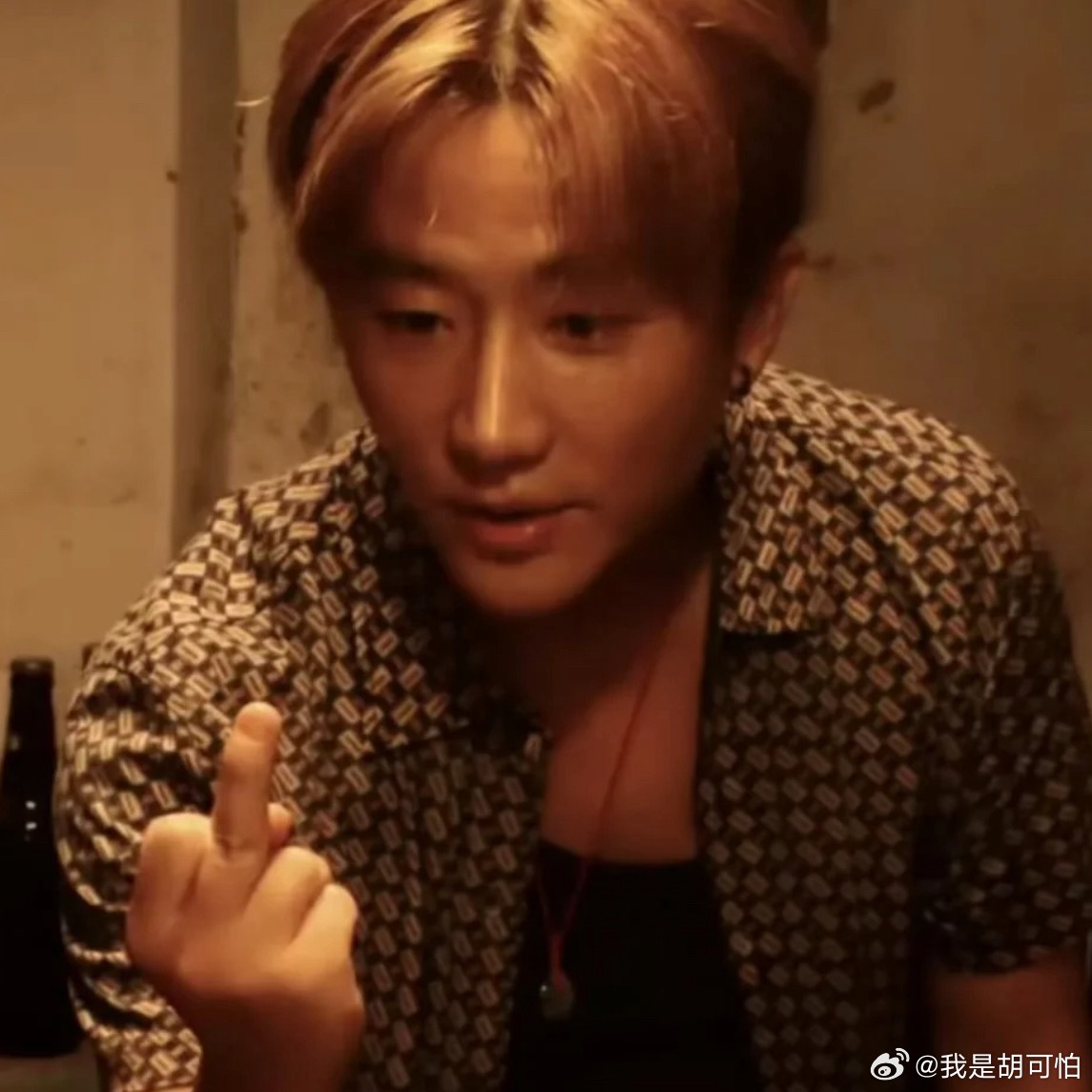 我同意黄轩找手替不是……这对吗给黄轩找个手替吧[捂嘴哭] ​​​