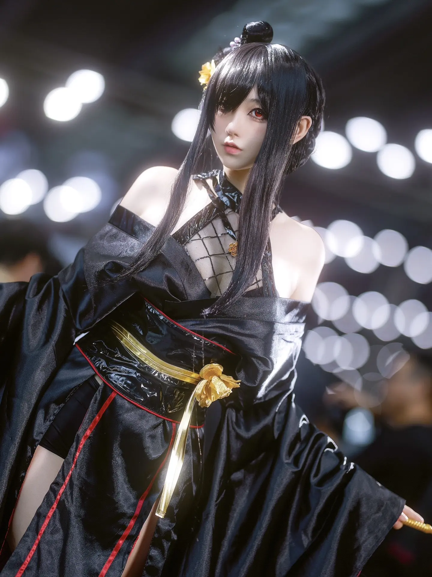 夫人你也不想你的真实身份暴露吧…