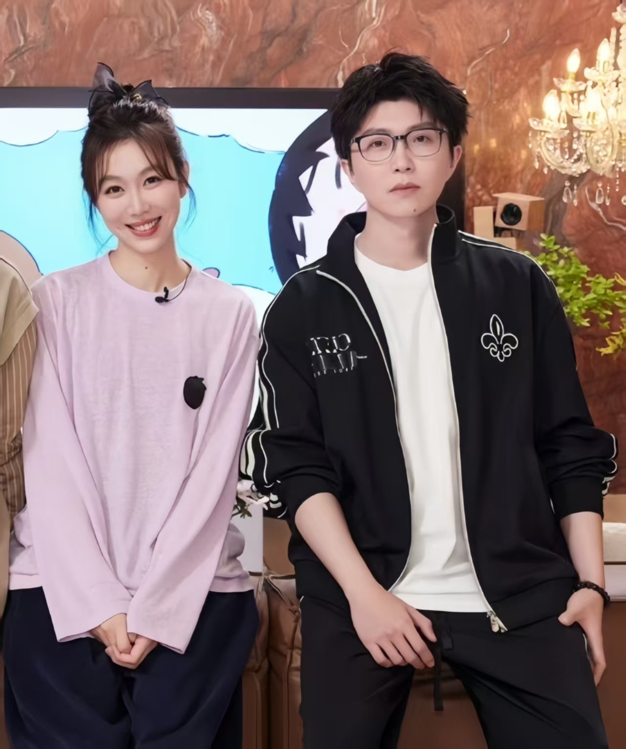 姜妍和毛不易合唱比上春晚还紧张姜妍手搓和毛不易演出的裙子 那条裙子蓬松里掺着烟火