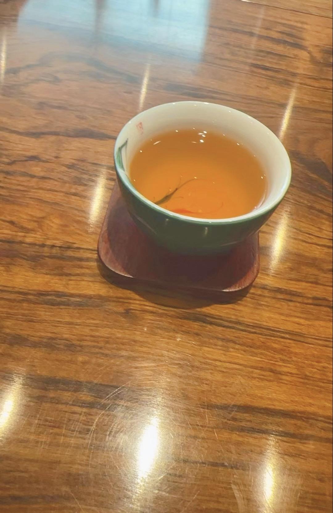 生活里～人们都喜欢颜值和才华～但离开了人品～一切皆为零～