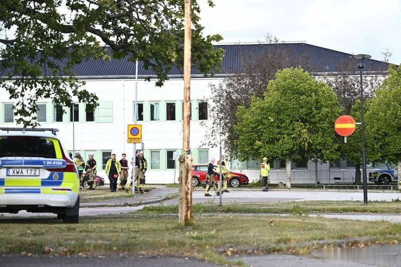 瑞典高中开学日发生惨案！18岁校友持剑袭击致1死3伤海外新鲜事 瑞典一所高中当地