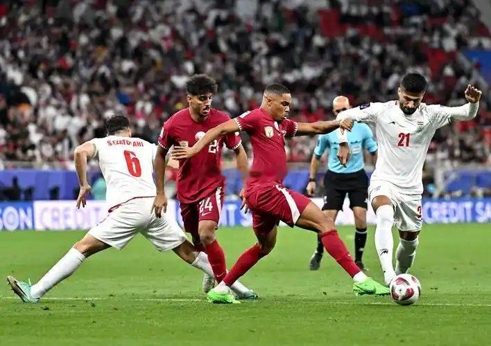 周一006 国际赛加拿大VS乌兹别克方向：主胜比分：2-0 2-1总进球：2\3