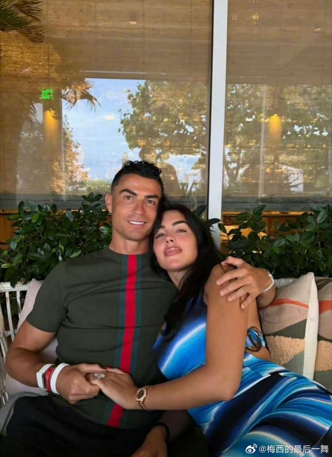 恭喜这对旧人， 乔治娜终于有法定名分了C罗宣布结婚