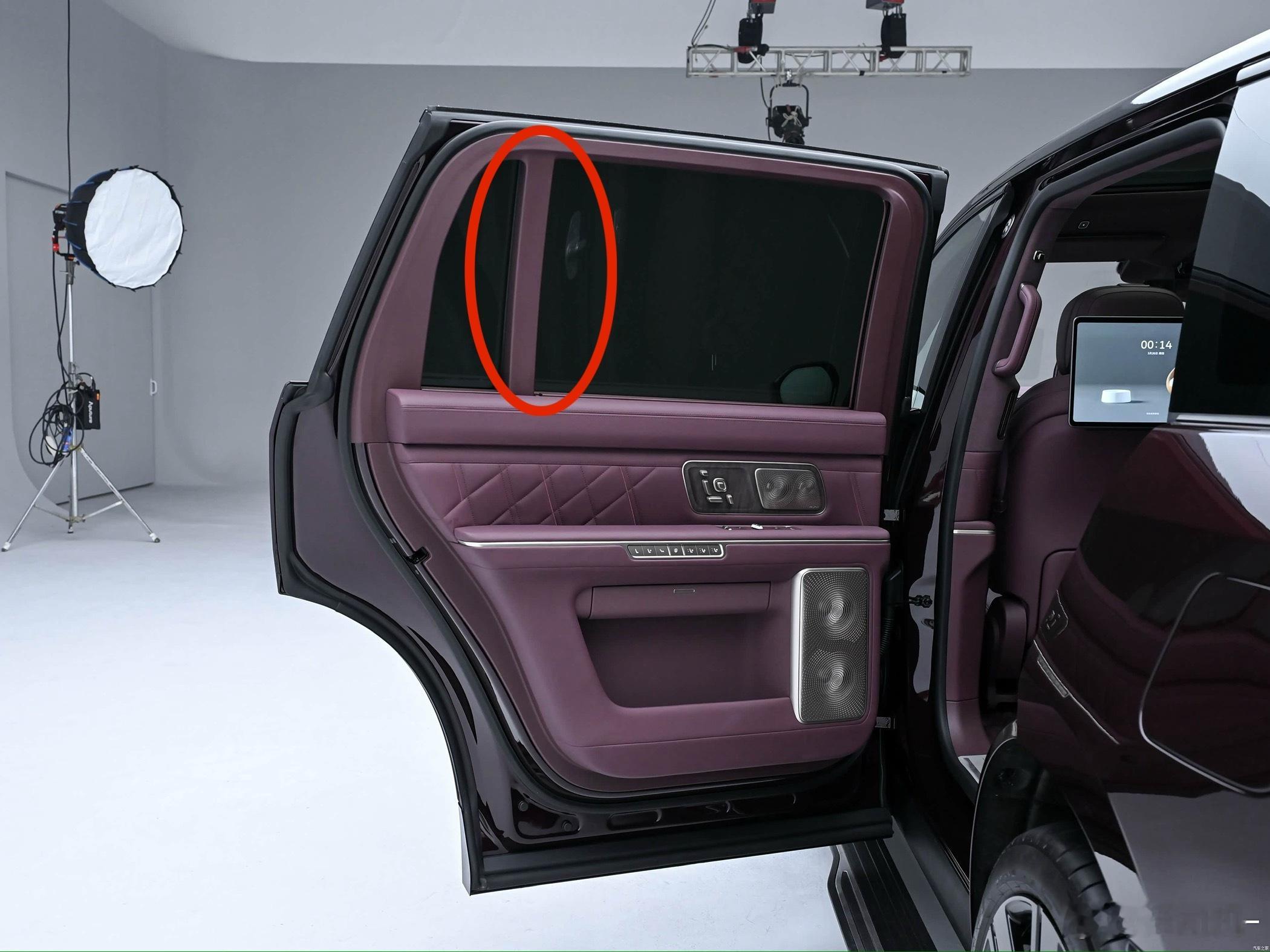 ES9 同色包覆ES8 黑色包覆L90 钣金裸露 