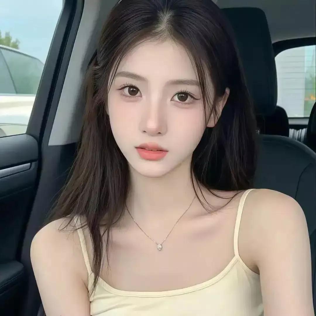 少女系甜美风，车内自拍清新可爱甜系少女照 精致少女自拍 少女心自拍 居家甜美自拍