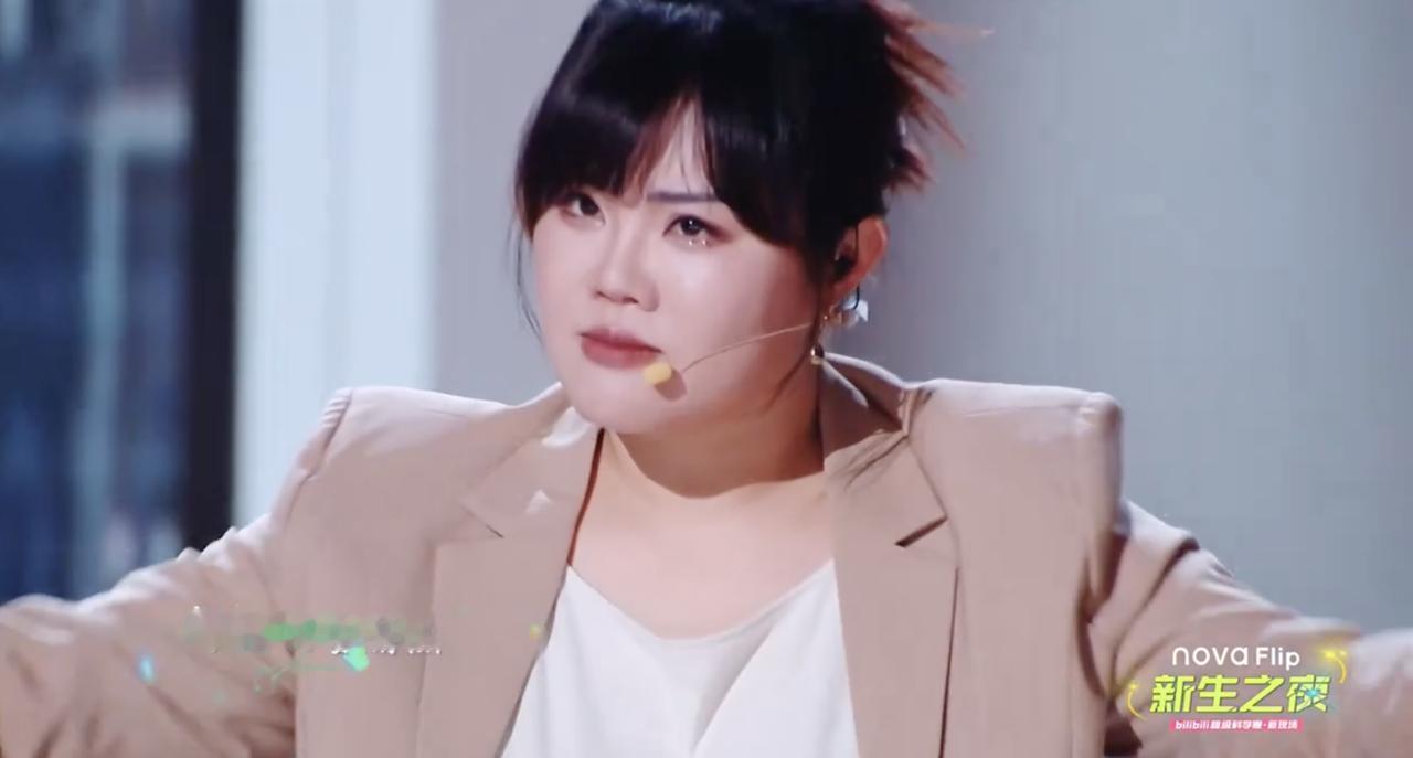我的天，手机发布会转型音乐剧，想念余总的一天。配置信息想必很多人知道了，直接说价