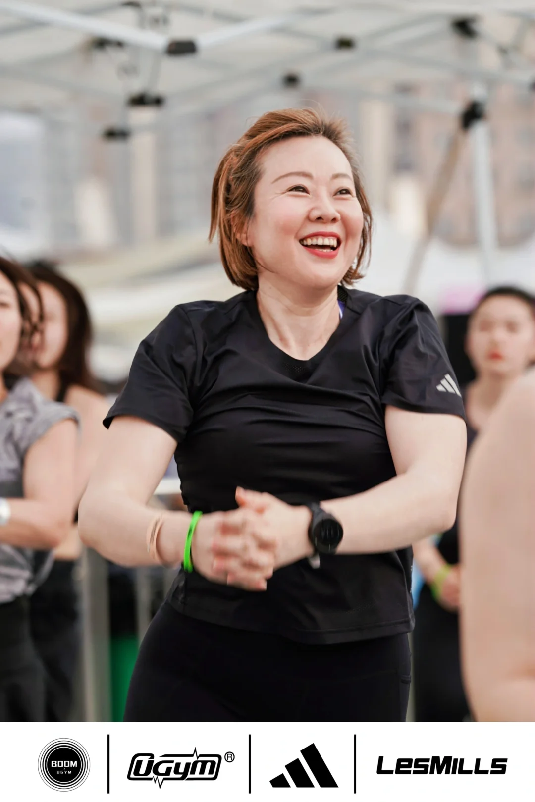 占领天台之欢乐版 美女摄影师