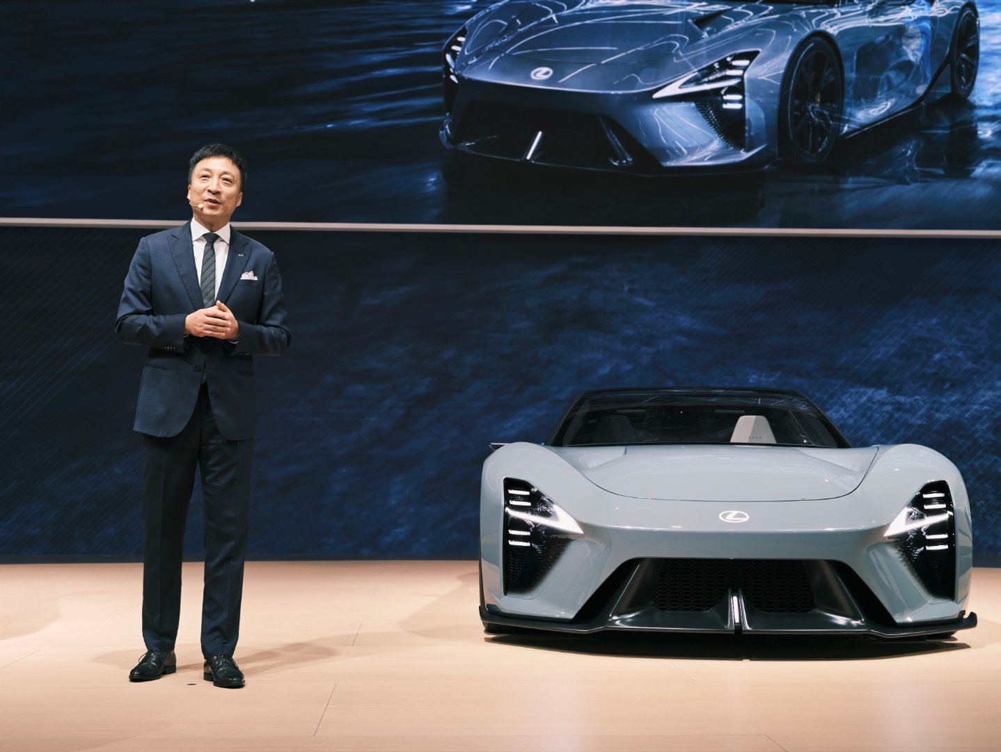 雷克萨斯LfA概念跑车首次亮相中国北京车展雷克萨斯