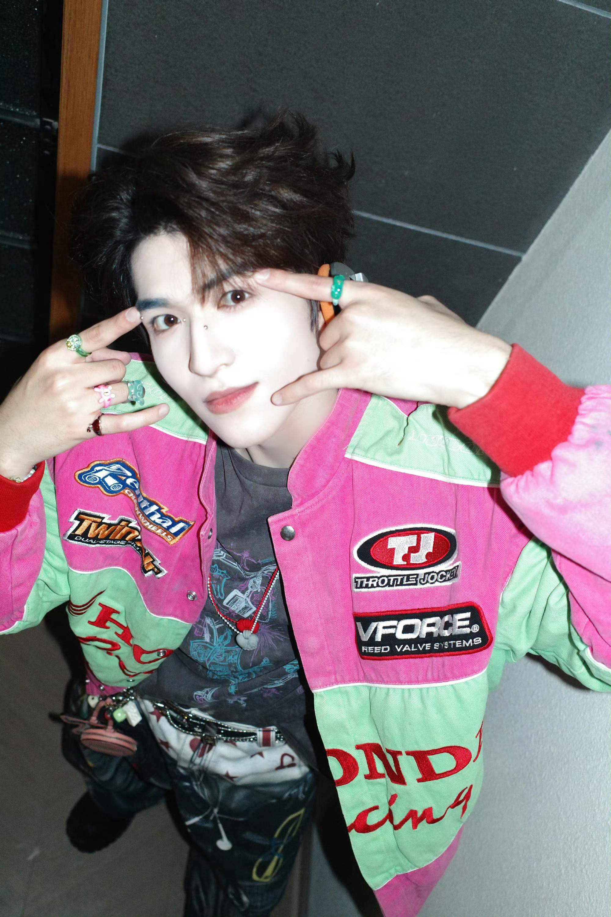 梁彦丰可以帅，也可以很可爱又帅又可爱的尹浩宇这个双轨演的很好哦 