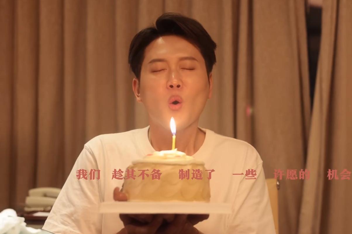 孟鹤堂迎来38岁生日，凌晨发新歌庆生，相声、跨界平衡发展！德云社孟鹤堂迎来38岁