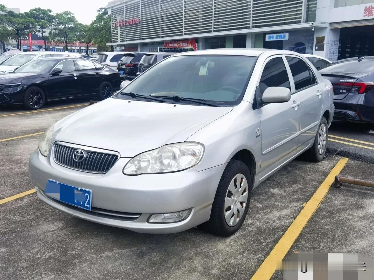 如果不是因为有补贴，我这油车还得开10年……
这是一辆2009年的丰田花冠，排量