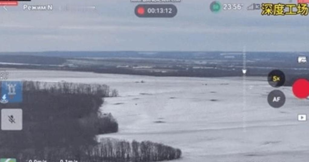 谁能想到，敢替中国硬刚“台独”的国家，不是巴铁也非俄罗斯，竟是被美国制裁 60 