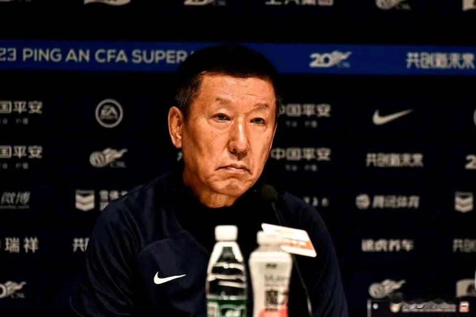 怨妇？“康熙大帝”不复存在，现在应该称呼崔康熙为“崔三很”更为贴切。
  在泰山