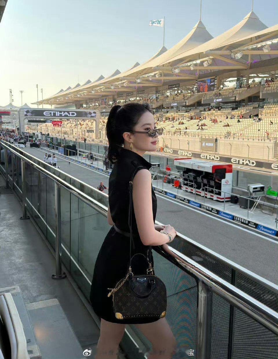 刘亦菲瘦了看到热搜赶紧点进来！神仙姐姐一直都很瘦很美呀，现在状态更是绝了，果然自