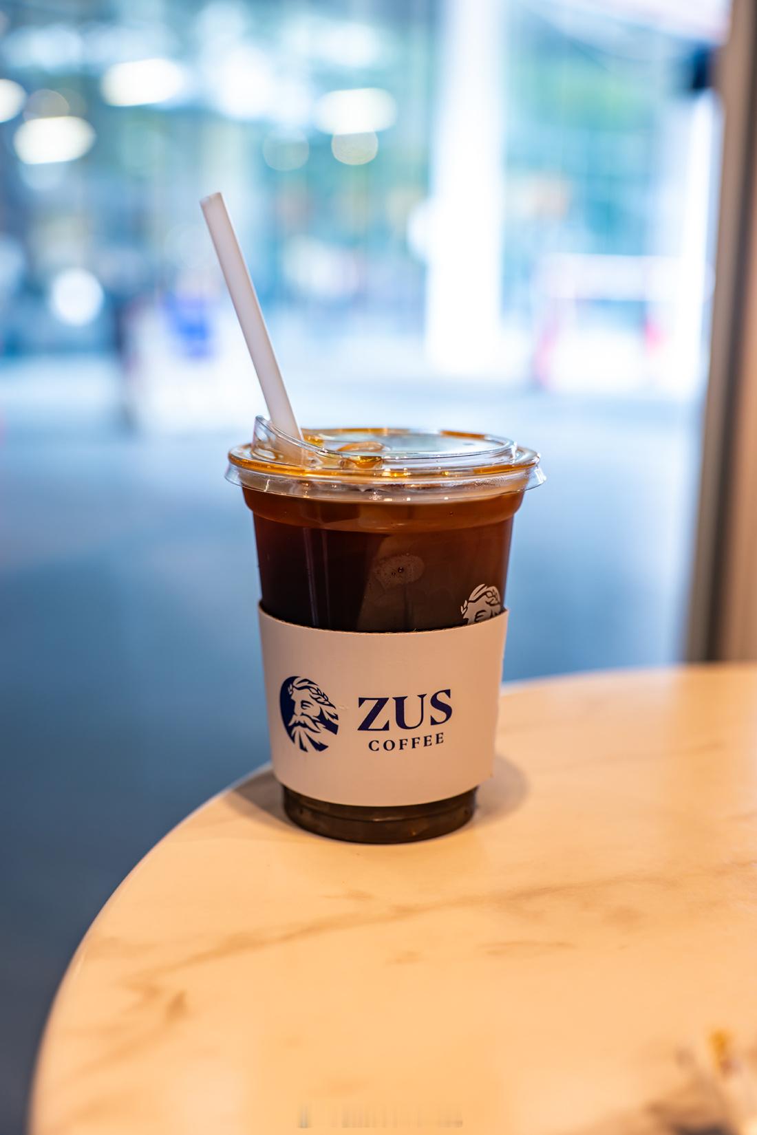 ZUS Coffee 马来西亚🇲🇾本土品牌，被称为大马的小蓝杯。MEMORY