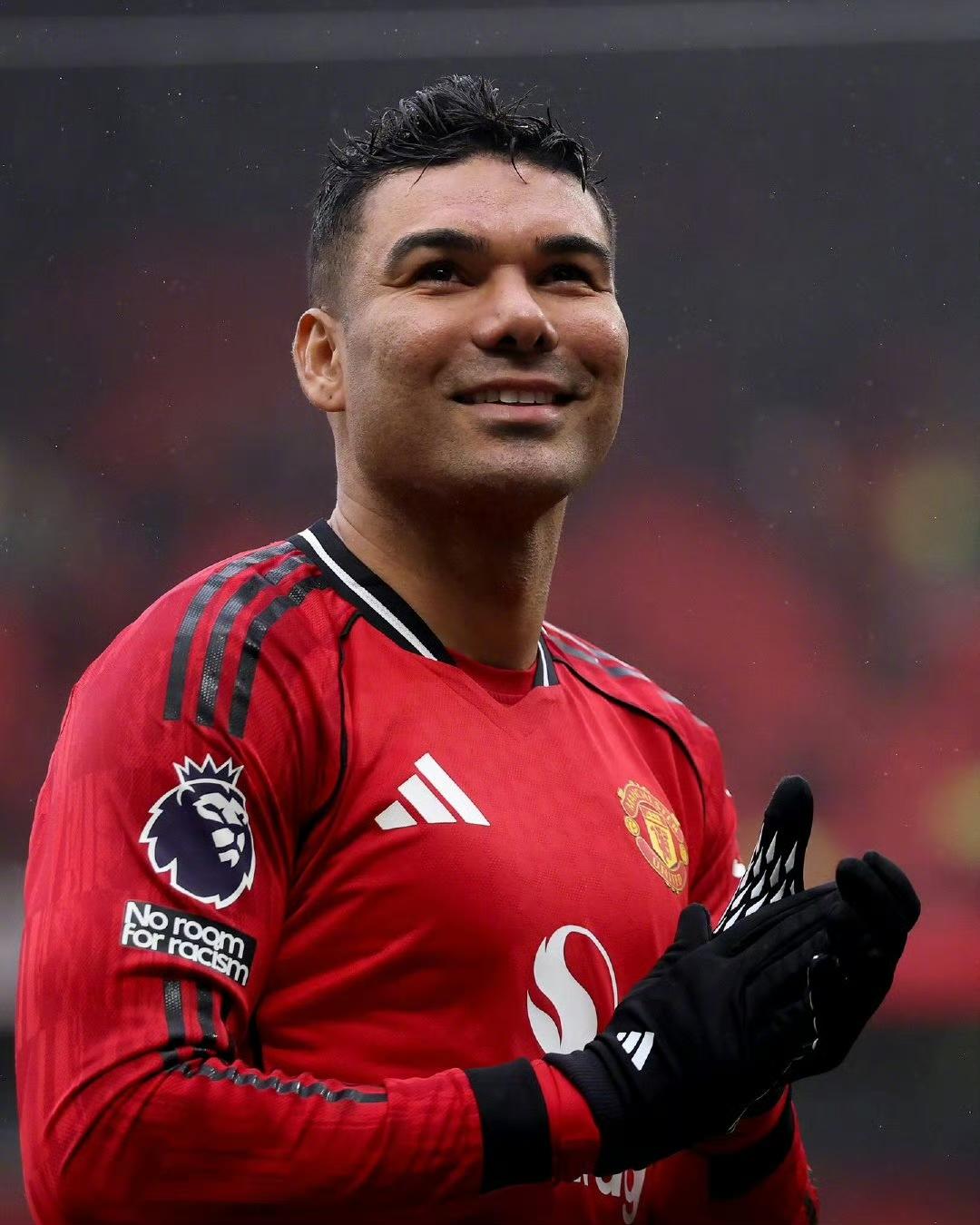 进球最多的一个赛季

虽然主场1:2不敌利兹联，但34岁的卡塞米罗打进了他本赛季