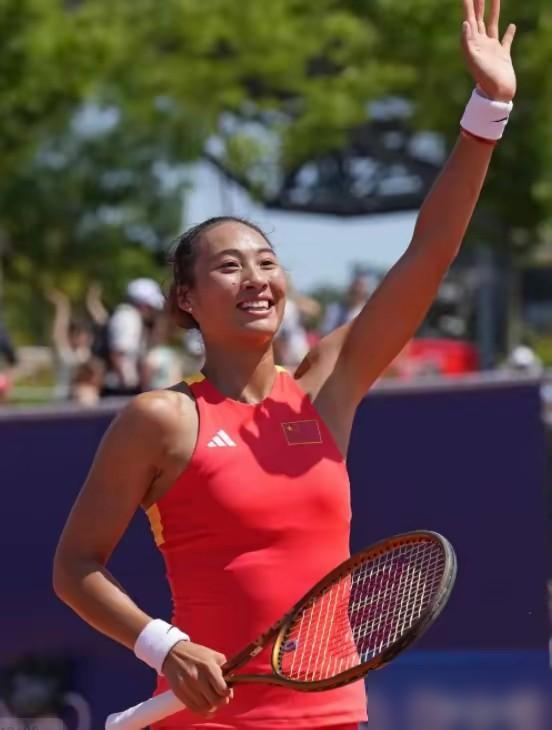 东边不亮西边亮，郑钦文因伤病缺席澳网？
​
2026澳网四站热身赛参赛名单揭晓，