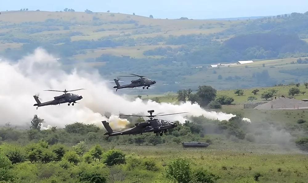 北约计划在俄罗斯边境附近部署30万士兵 北约秘书长延斯·斯托尔滕贝格6月14日在