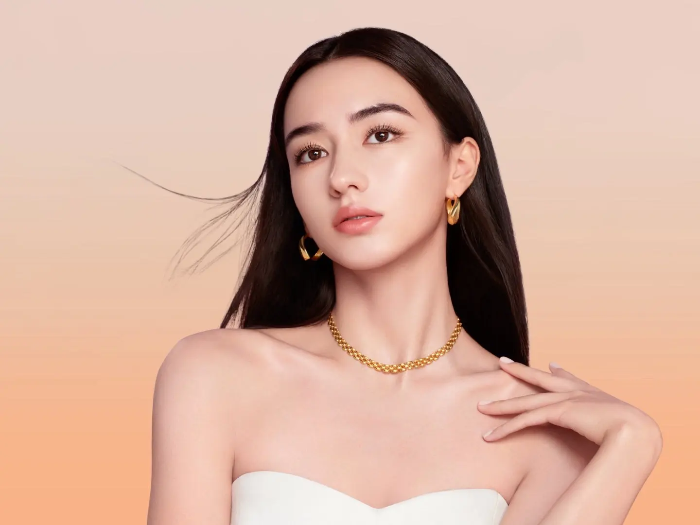 李宛妲。