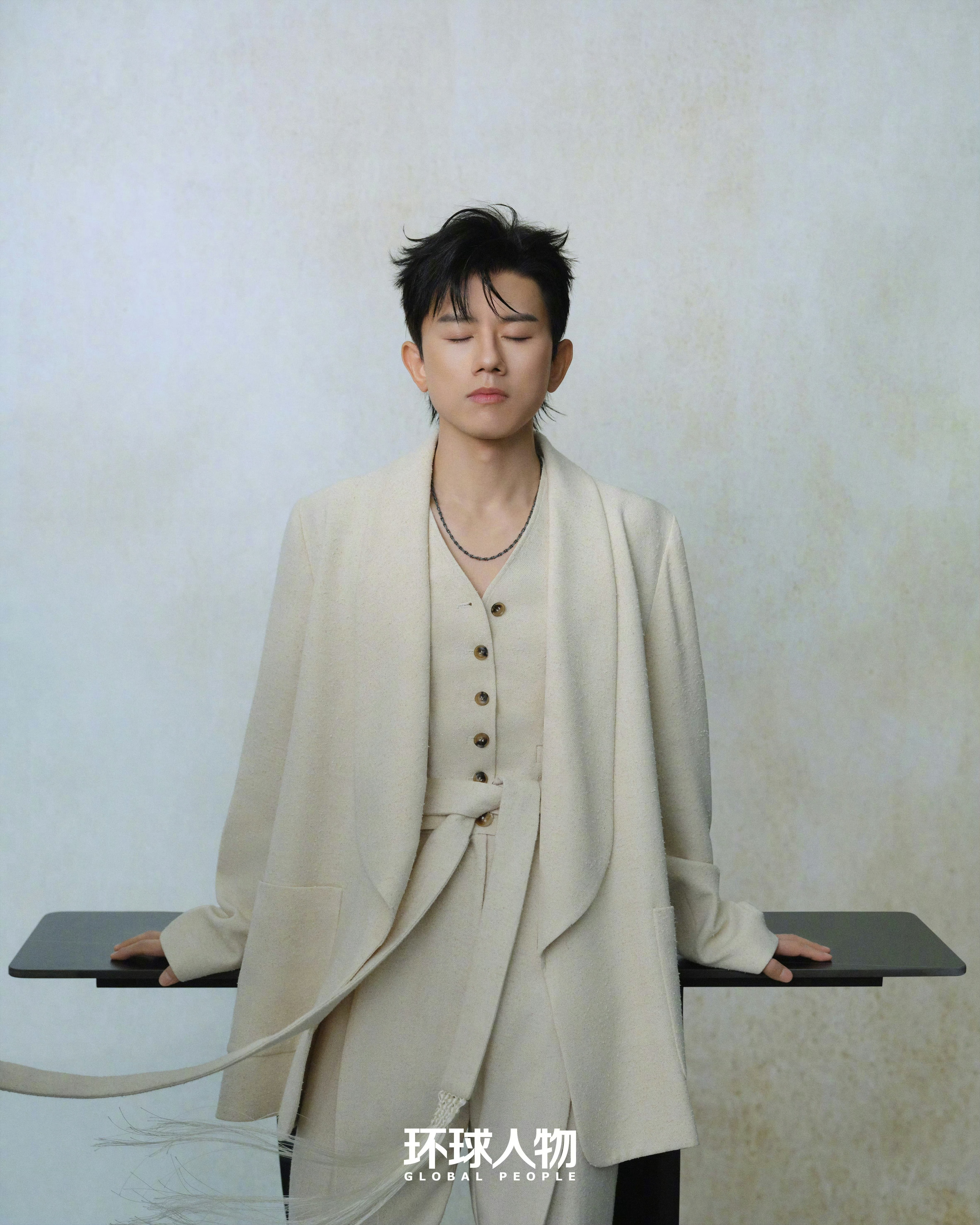 本期杂志：2026年7月 环球人物x张杰 特别策划  杂志一本（内页独家专访5p
