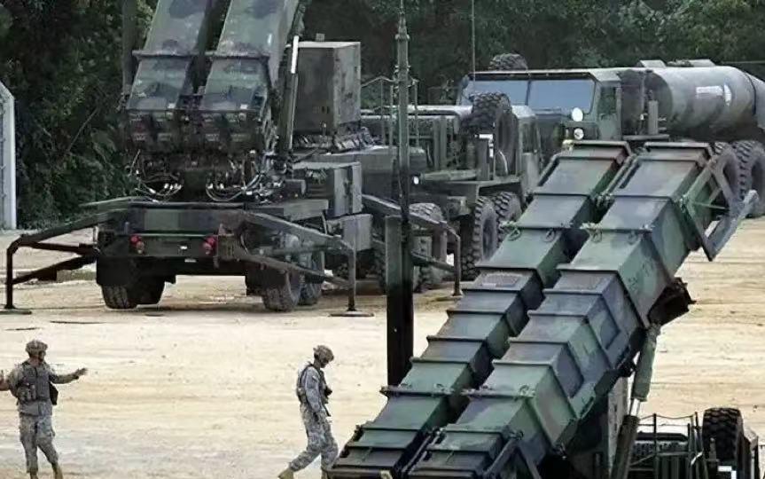 美国又在委内瑞拉搞事情了，加勒比海区域都被搅得不得安宁。美国往那派航母、军舰，还