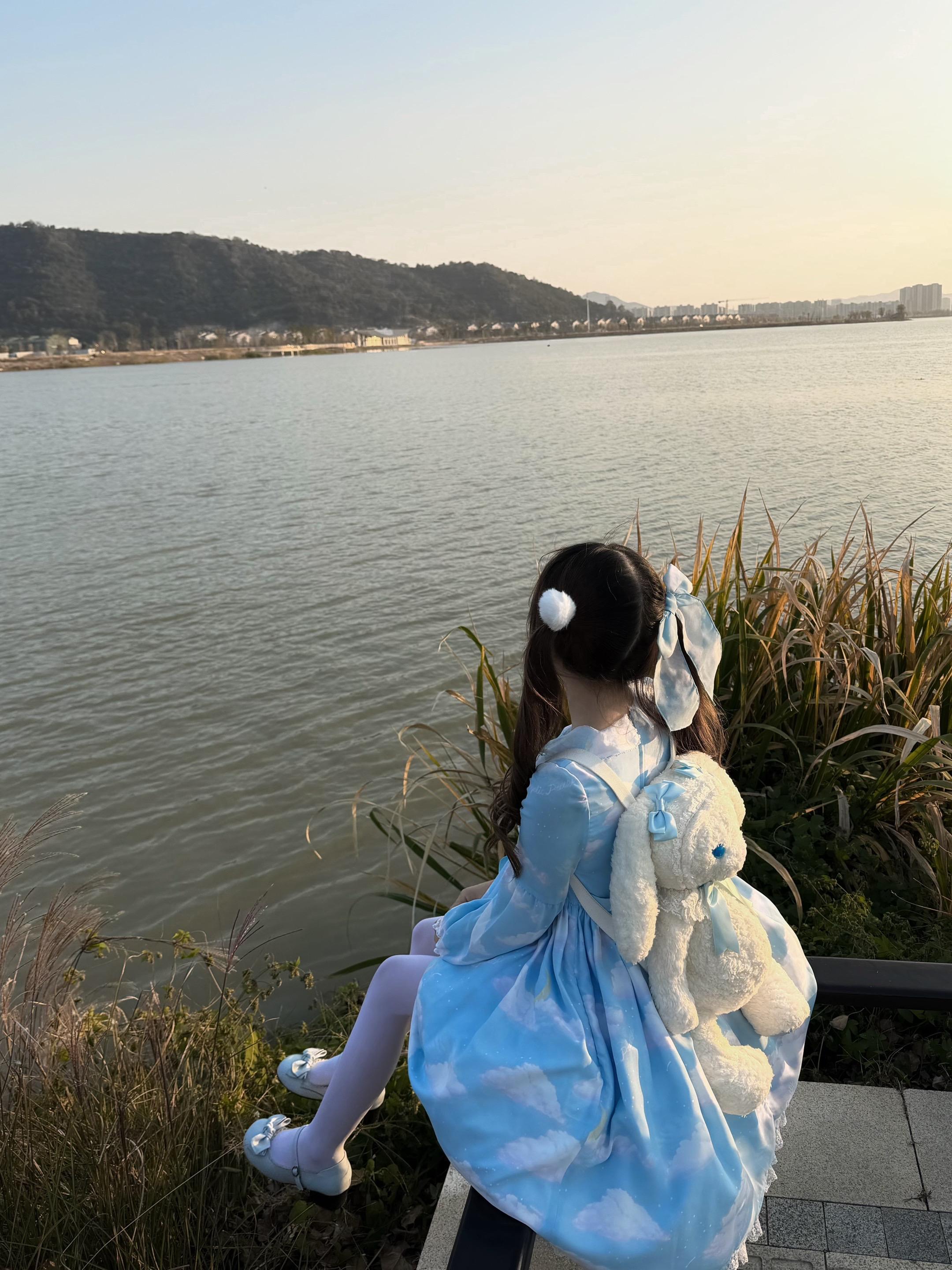 这个世界太坏 我只想和你好