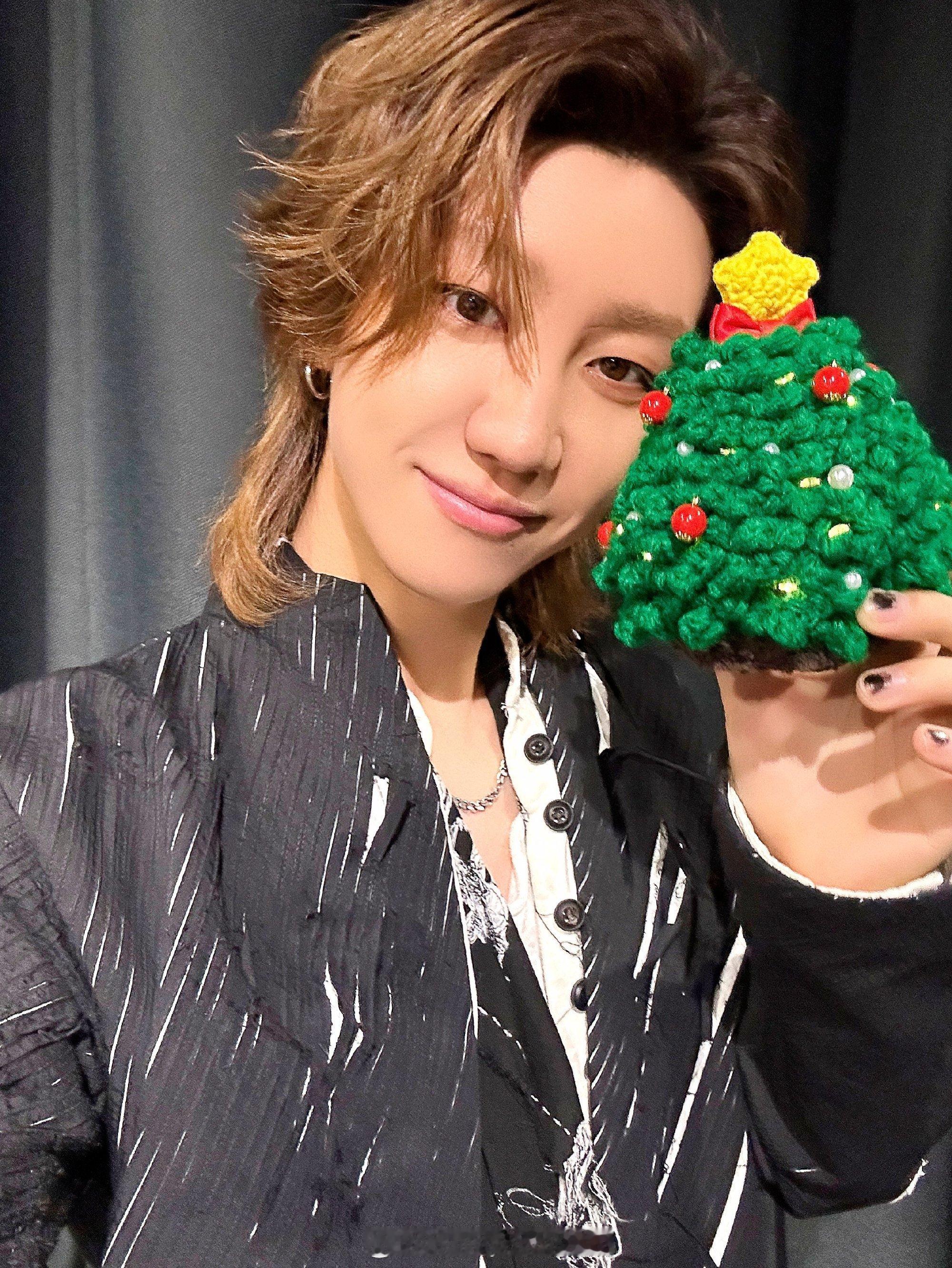 𝓜𝓮𝓻𝓻𝔂 𝓒𝓱𝓻𝓲𝓼𝓽𝓶𝓪𝓼🎄✨徐明浩📸 