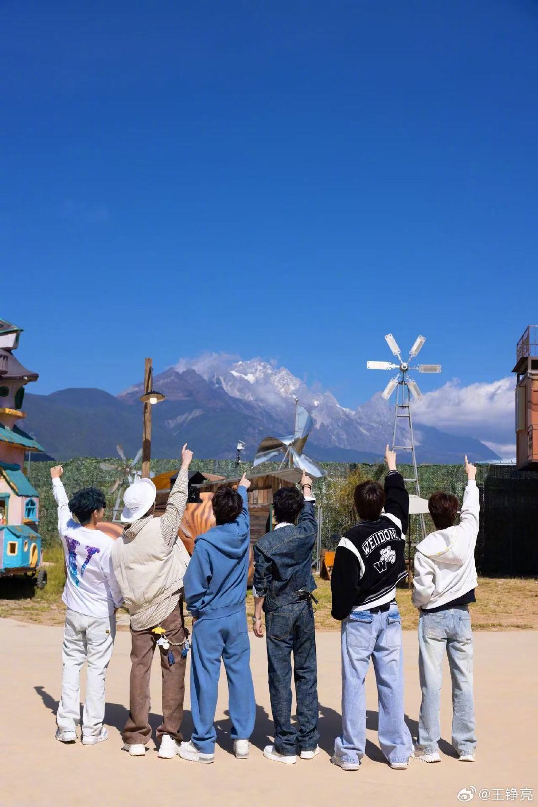 陈楚生快乐老友记好特别的收尾形式谁被快乐老友记狠狠戳中！刀哥把陈楚生的小心愿变成