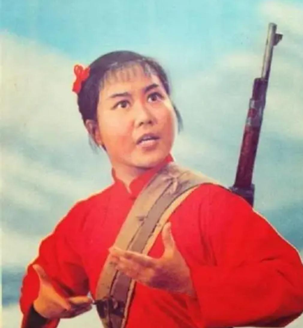 公然叛逃却成了“人生赢家”？别拿“胜利者不受审判”来恶心人！

想当年京剧演员齐