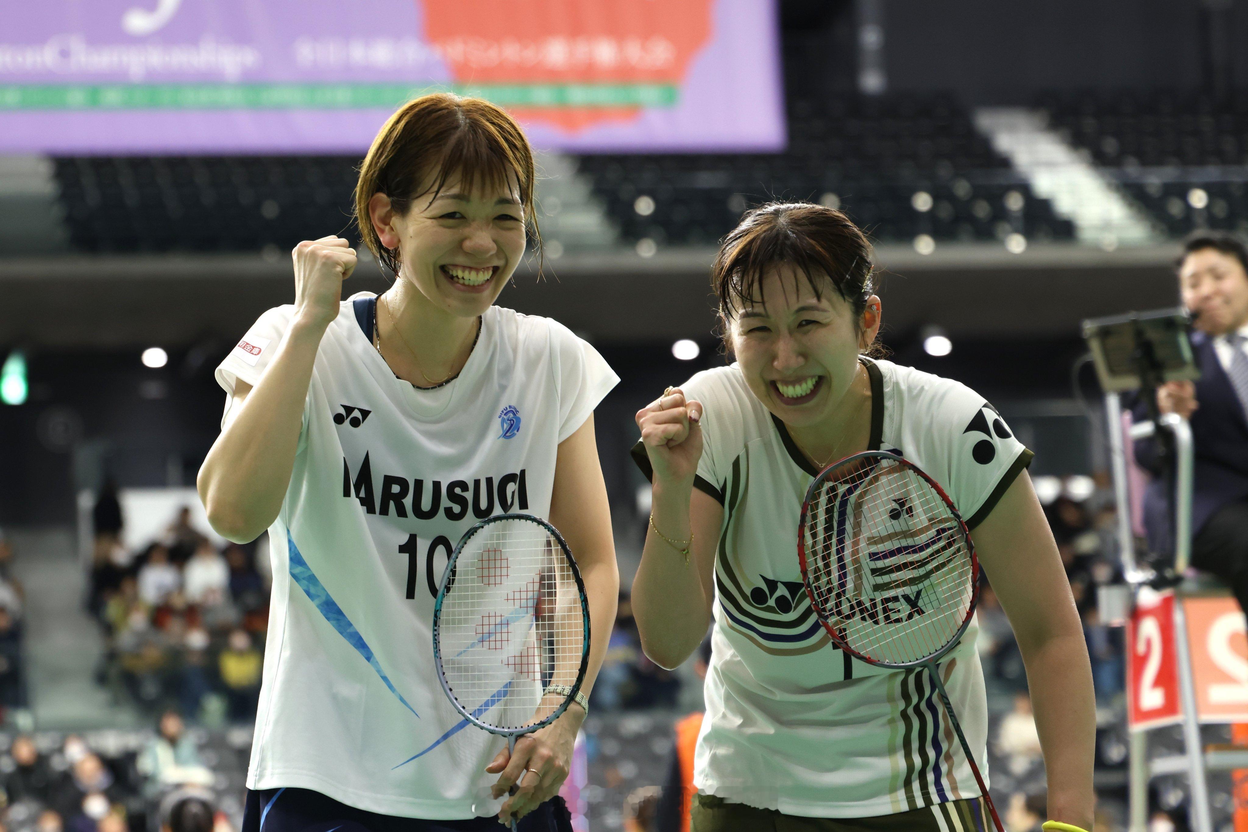 广田/樱本晋级半决赛。广田笑着说：“去年樱本和另一位搭档（五十岚）击败了福松。所