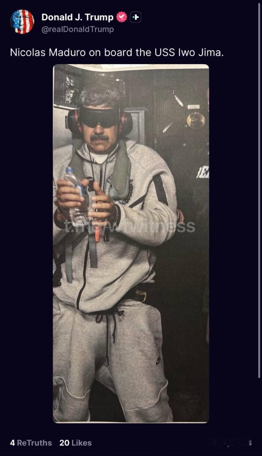 美国总统唐纳德·特朗普发布了一张尼古拉斯·马杜罗在“硫磺岛”号航空母舰上的照片。