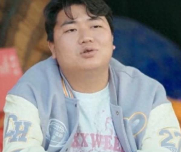 全进华在面对MCN公司抛出的巨额签约金时不为所动，展现出了难得的清醒与定力。
 