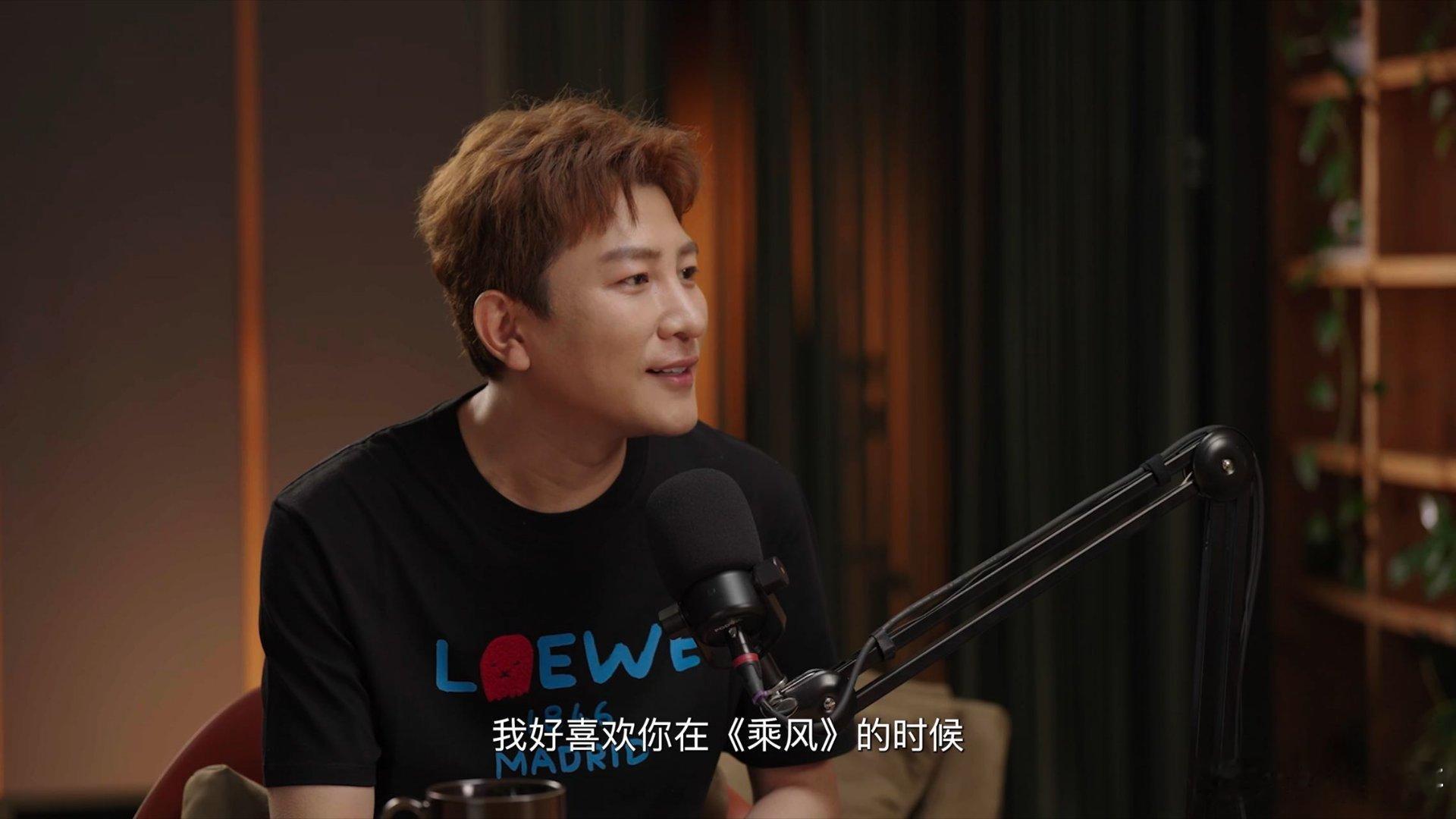 VaVa回应怼梁源的原因VaVa回应被叫中国第一女rapper被冠上中国第一女r