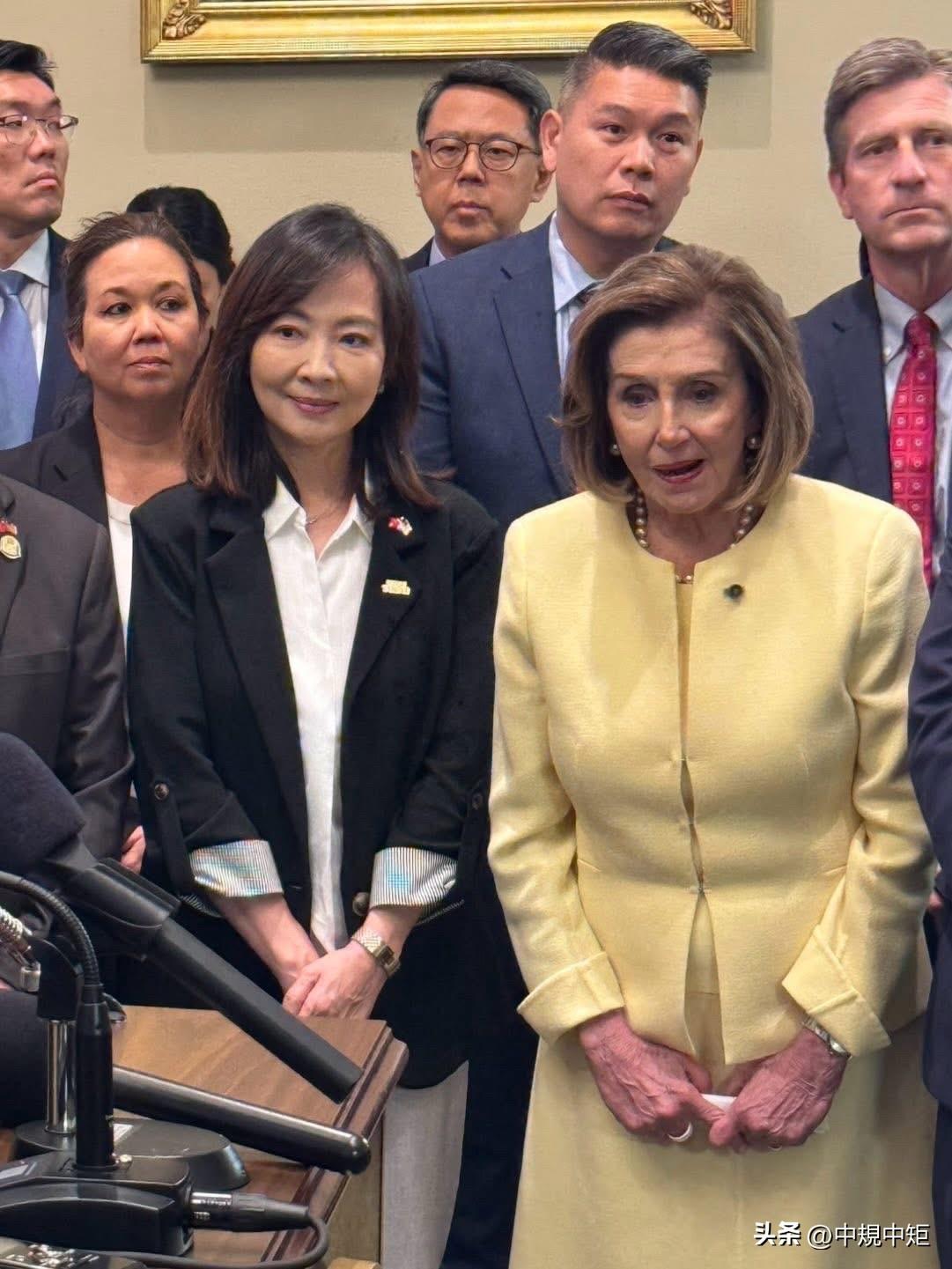 民进党立委郭昱晴今（27日）在脸书文叫嚣称，今早我们在华府拜访了美方相关重要人士